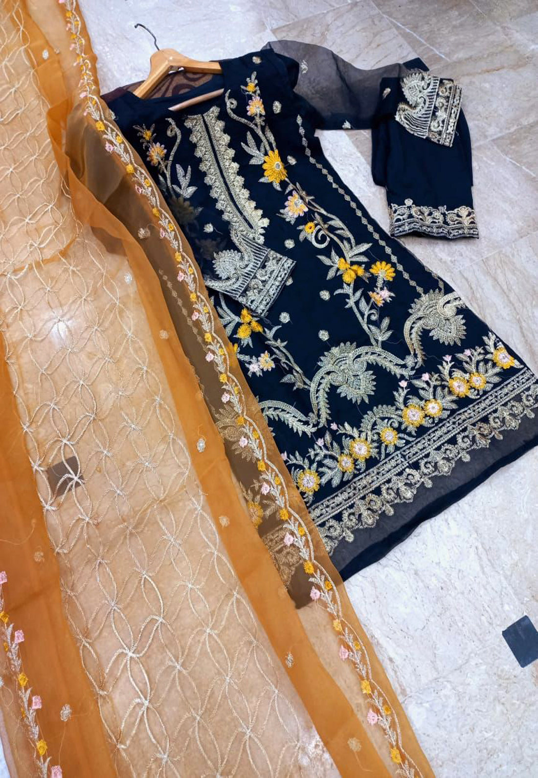 Full Embroiderd 3 Piece Suit