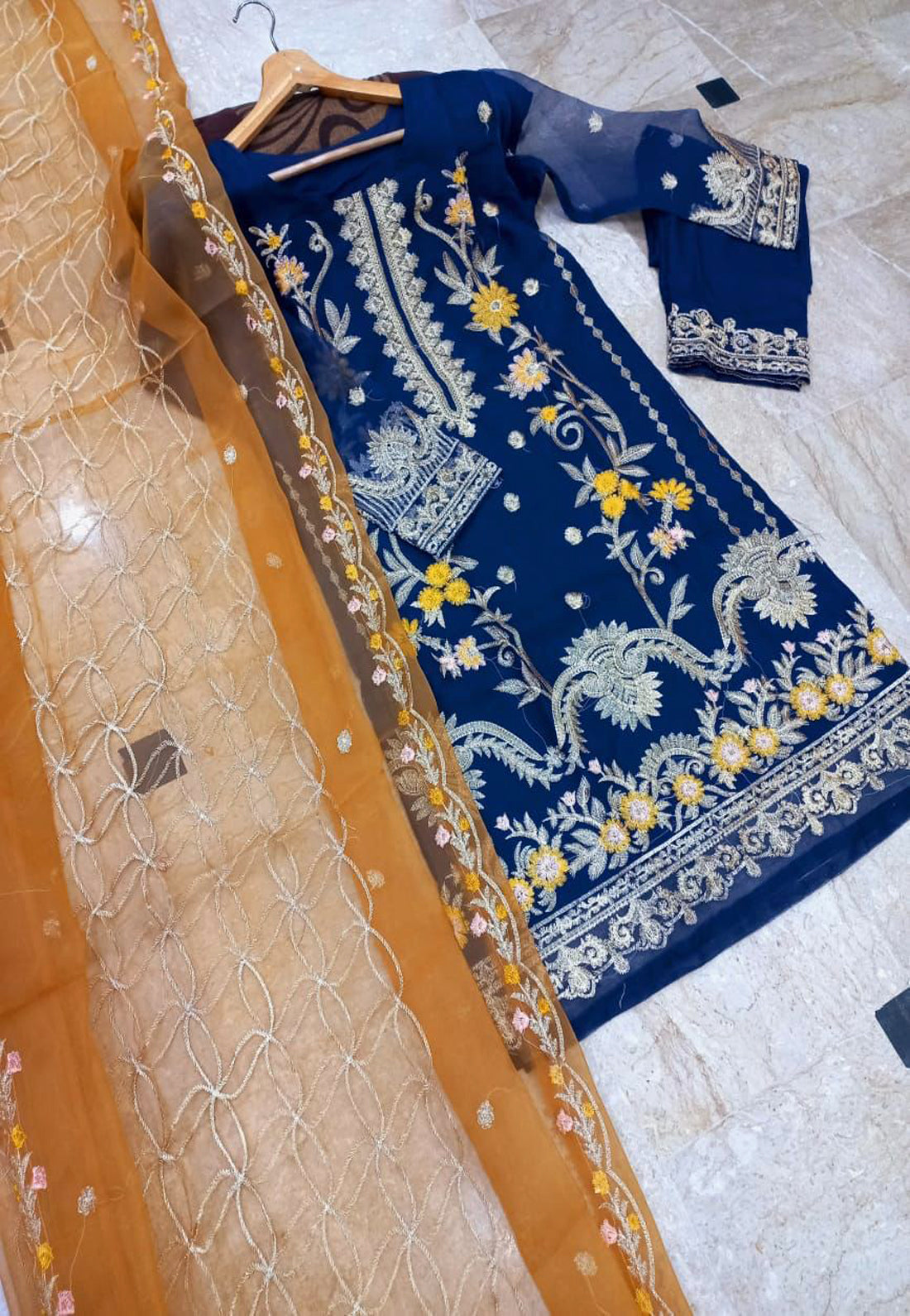 Full Embroiderd 3 Piece Suit